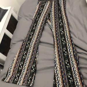 Bell bottom pattern pants